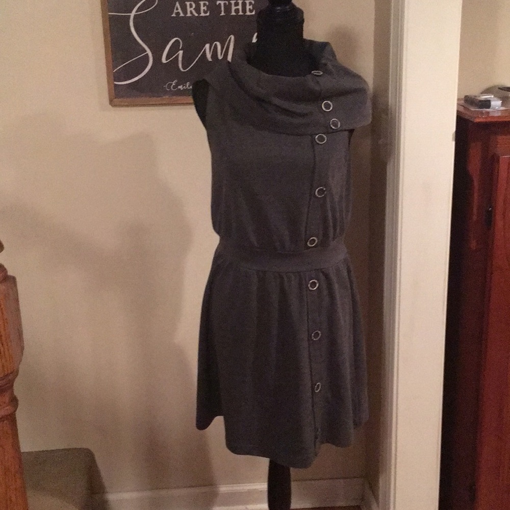 Women’s dress